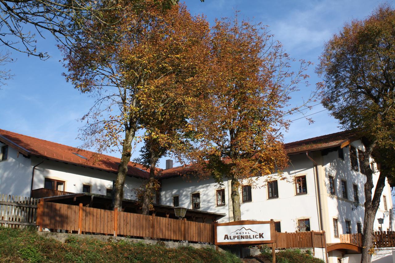 Hotel Alpenblick Riedering Экстерьер фото