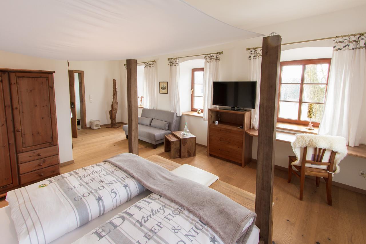 Hotel Alpenblick Riedering Экстерьер фото